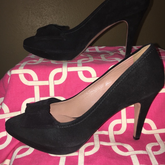 Shoes - Picture 5 of 7